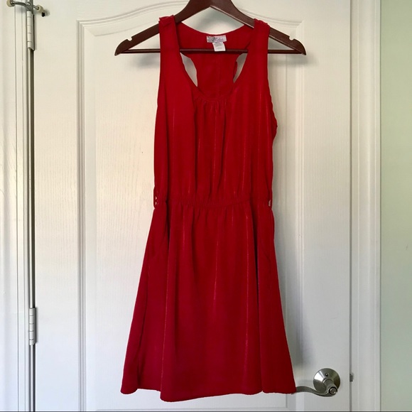 Little Red Dress - Picture 6 of 8